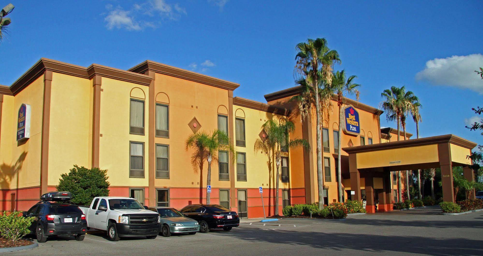 Hotel Western Universal - Newly Renovated! 3*
