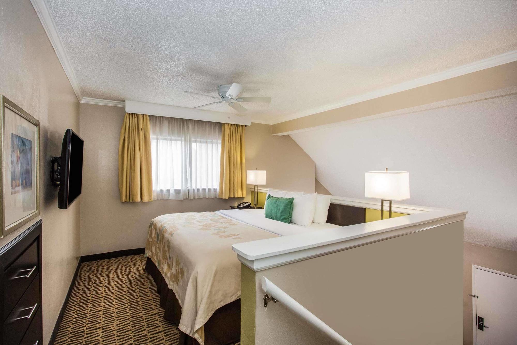 Hawthorn By Wyndham International Drive Hotel