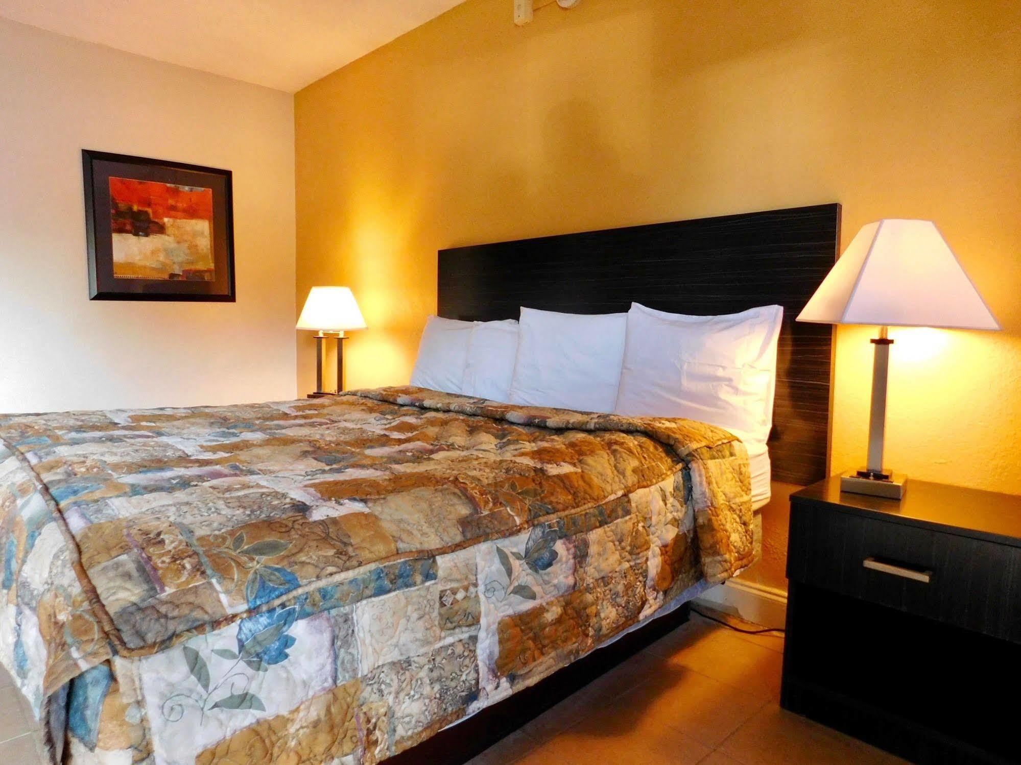 Travelodge By Wyndham Orlando At Heart Of International Drive Motel Orlando