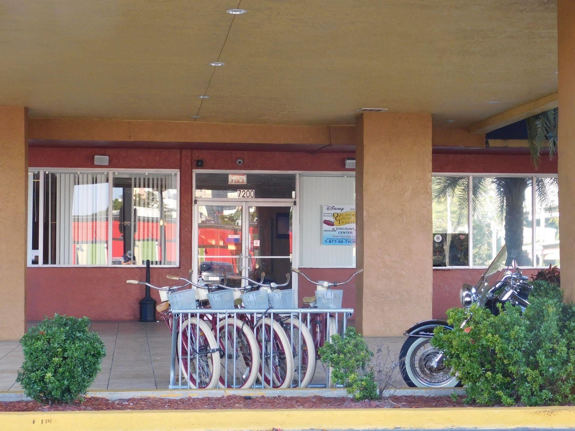 Travelodge By Wyndham Orlando At Heart Of International Drive 2* Orlando