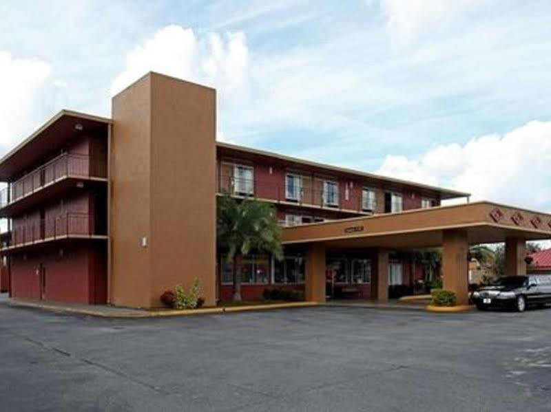 Travelodge By Wyndham Orlando At Heart Of International Drive Motel Orlando