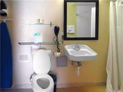 Travelodge By Wyndham Orlando At Heart Of International Drive Orlando