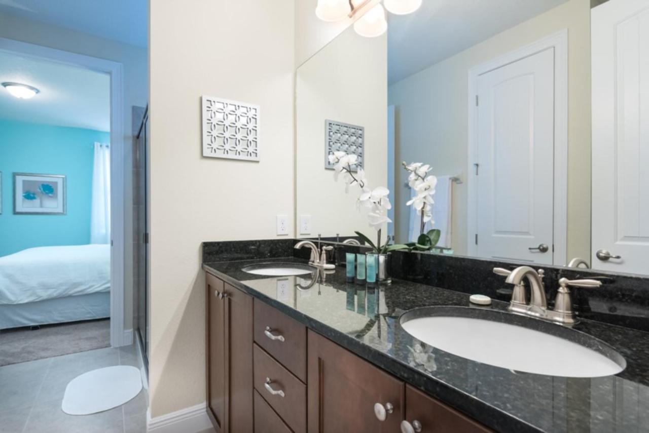 8 Bedroom Vacation With Pool Orlando