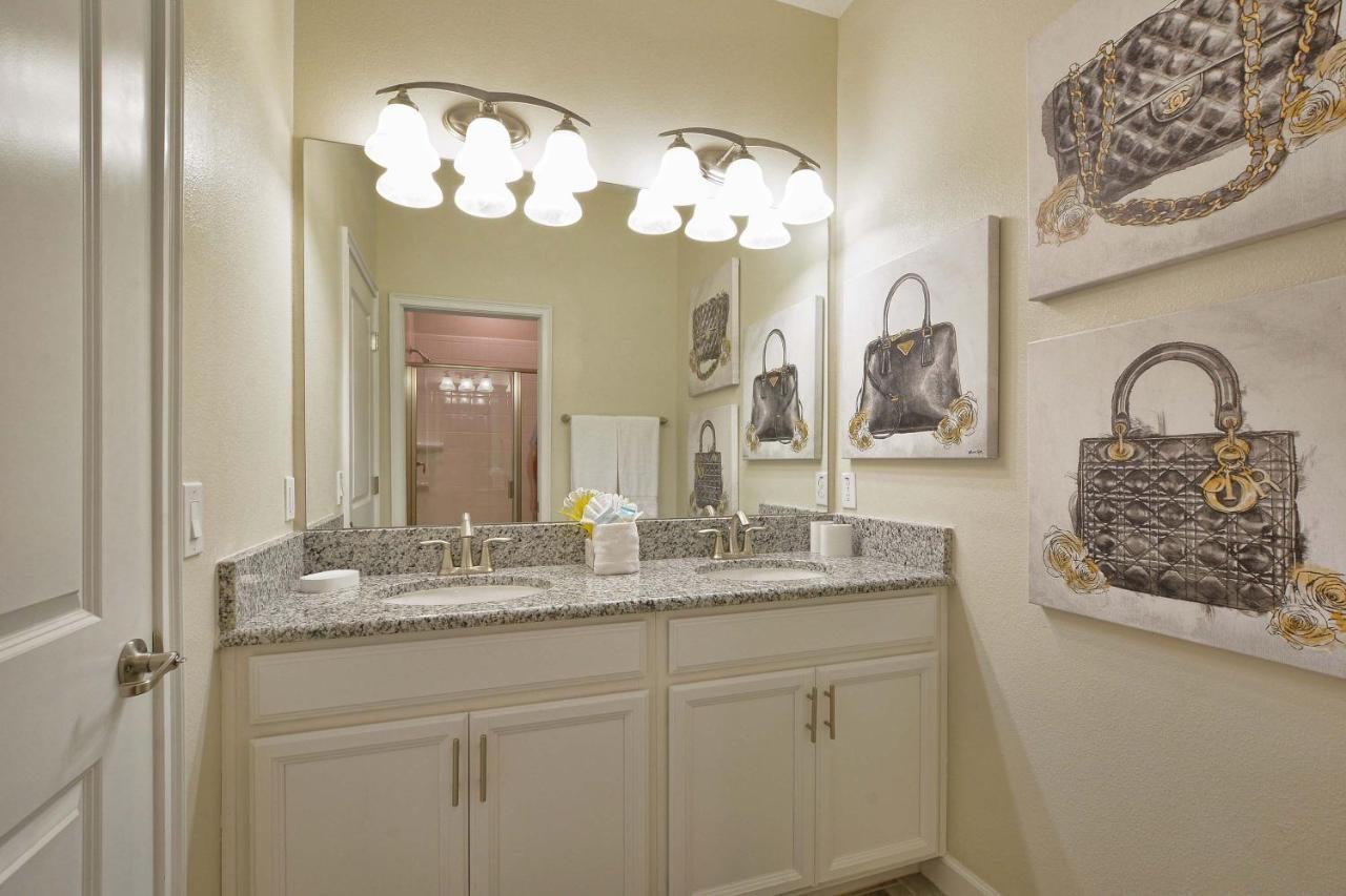Holiday home Storey Lake-4 Bedroom Townhome W/spashpool-1613st Orlando