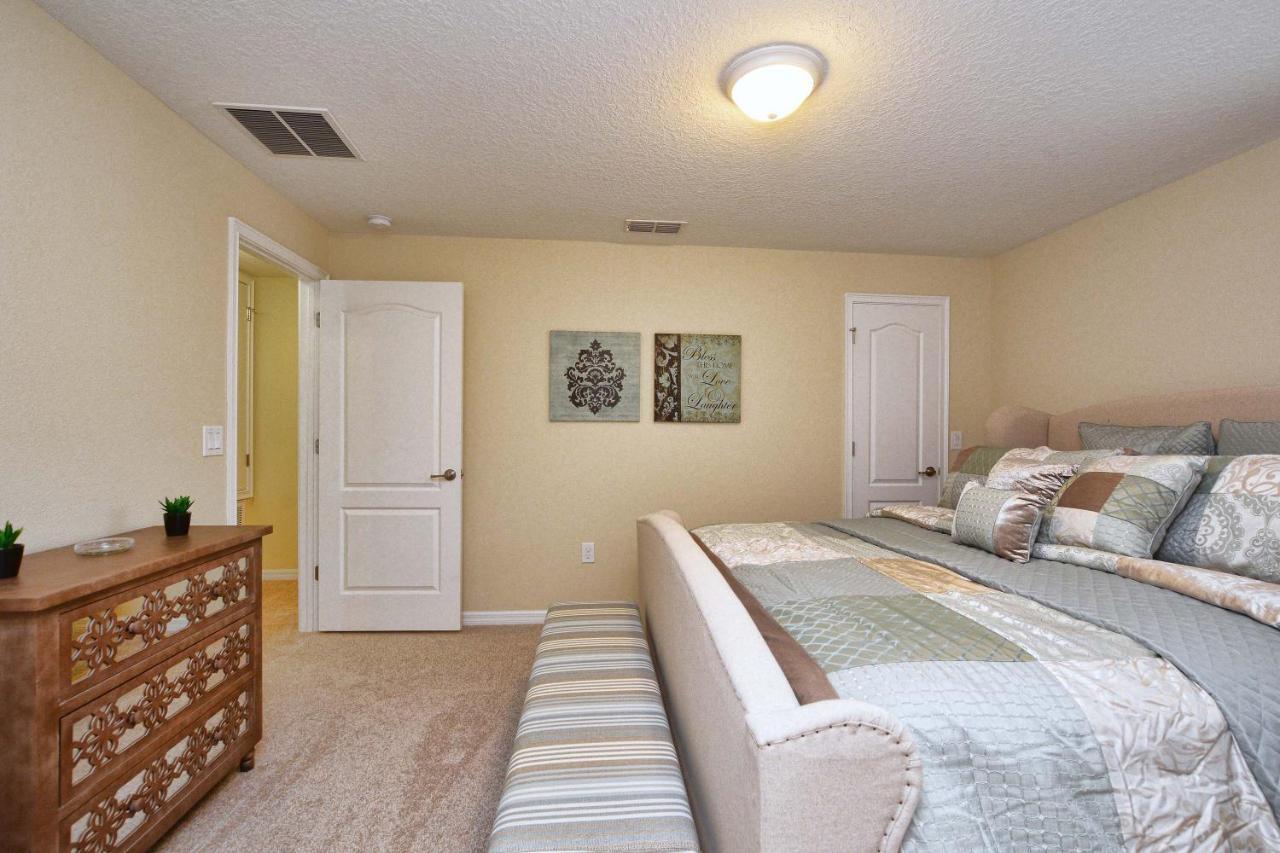 Storey Lake- 5 Bedroom Townhome W/pool -1601st * Orlando