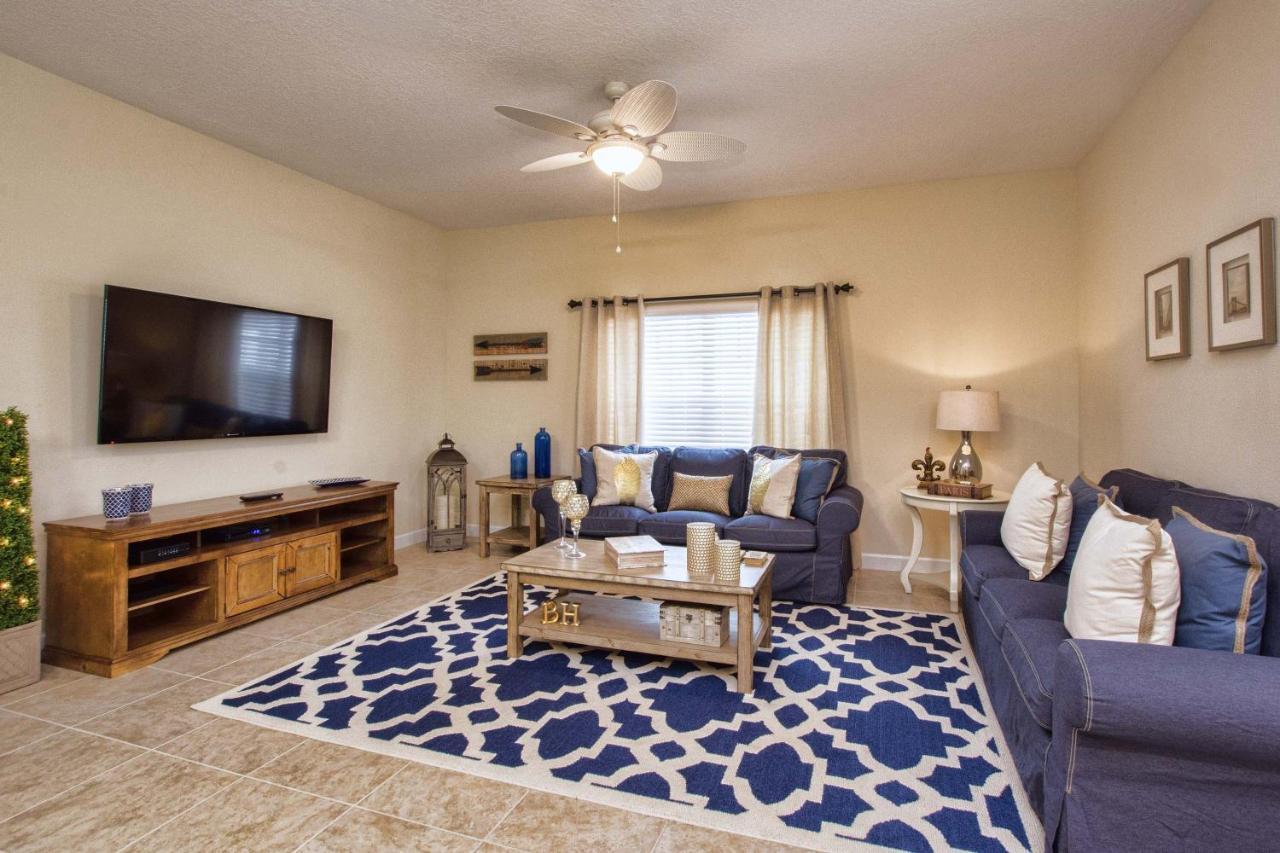 Storey Lake- 5 Bedroom Townhome W/pool -1601st Orlando