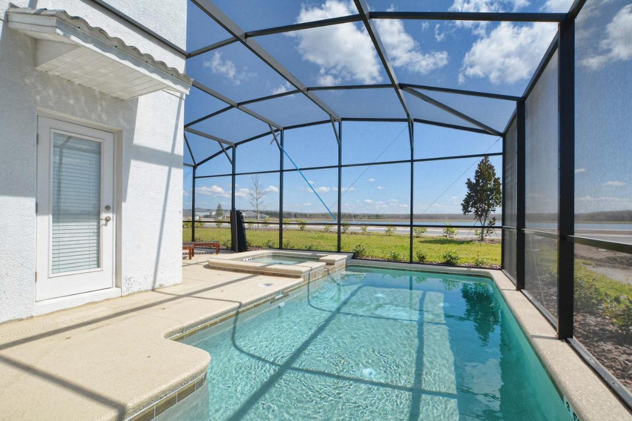 Holiday home Storey Lake-5 Bedrooms W/pool-1650st *