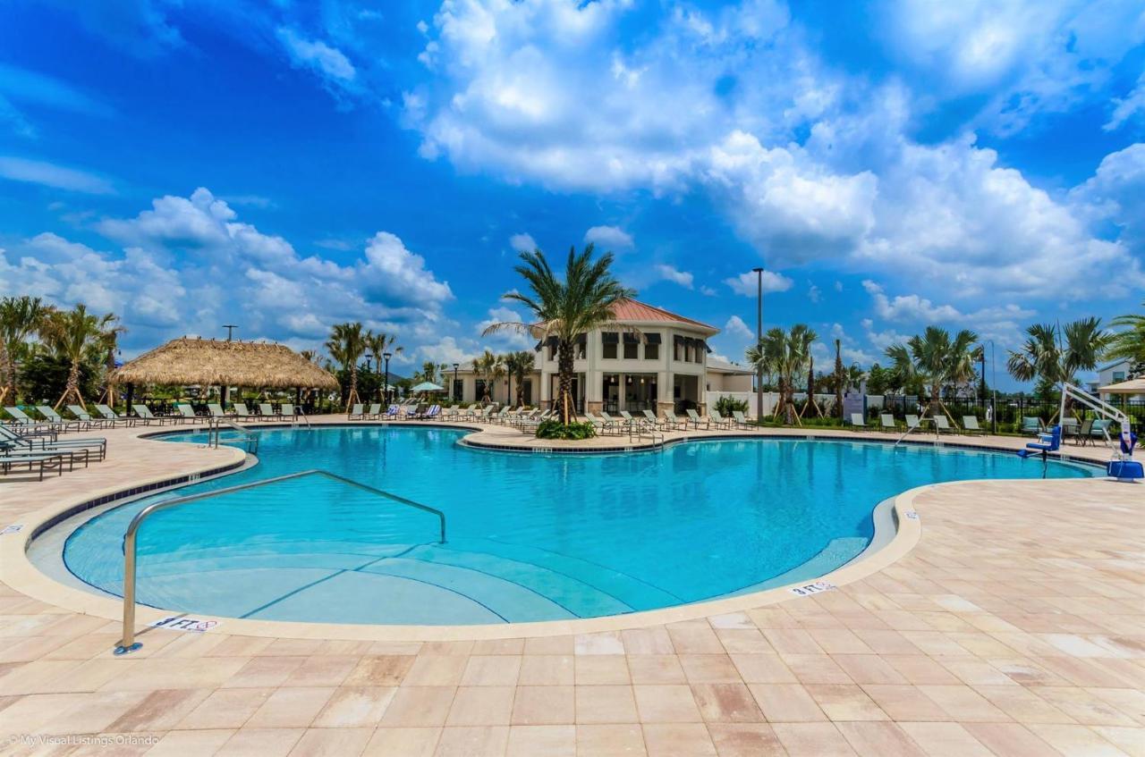 Holiday home Storey Lake-5 Bedrooms W/pool-1650st *