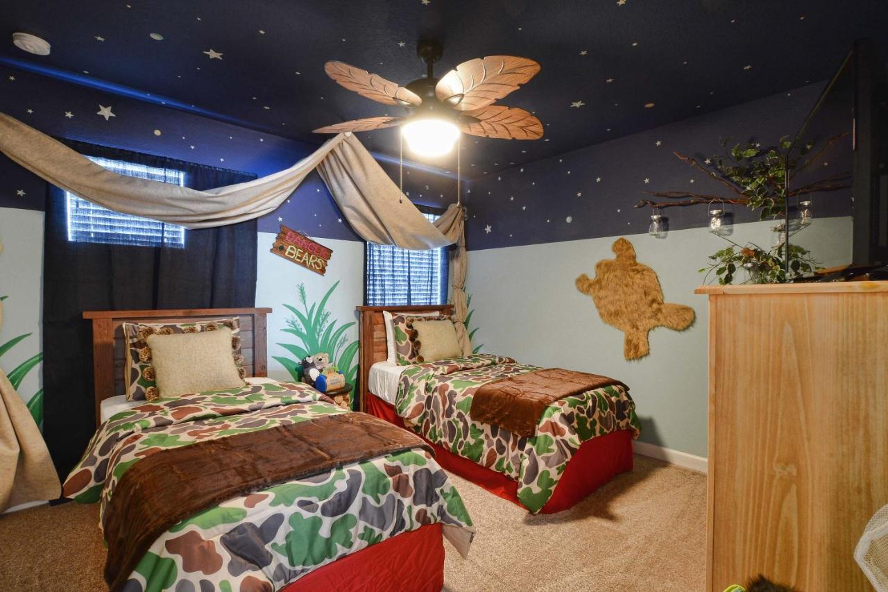 Storey Lake-5 Bedrooms W/pool-1650st Orlando