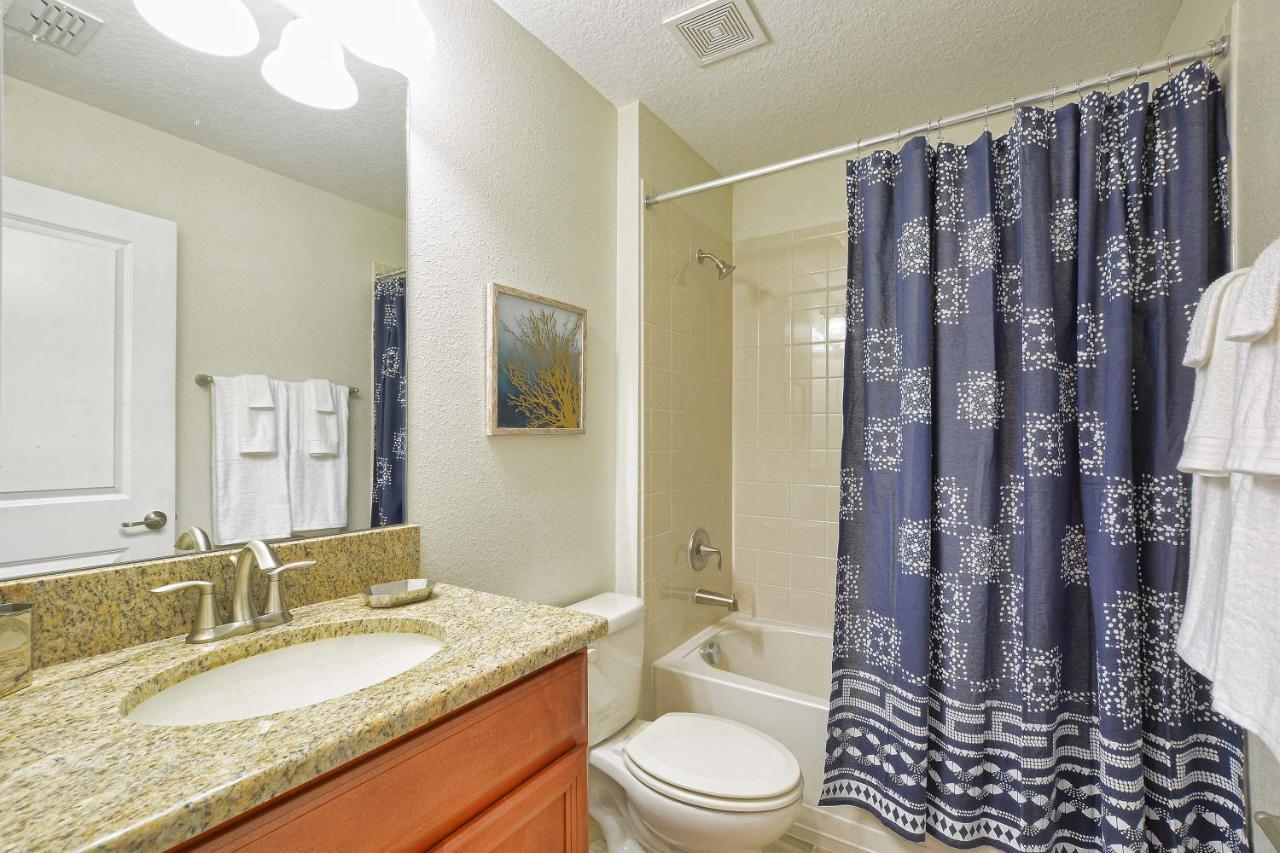 Storey Lake-5 Bedrooms W/pool-1650st *