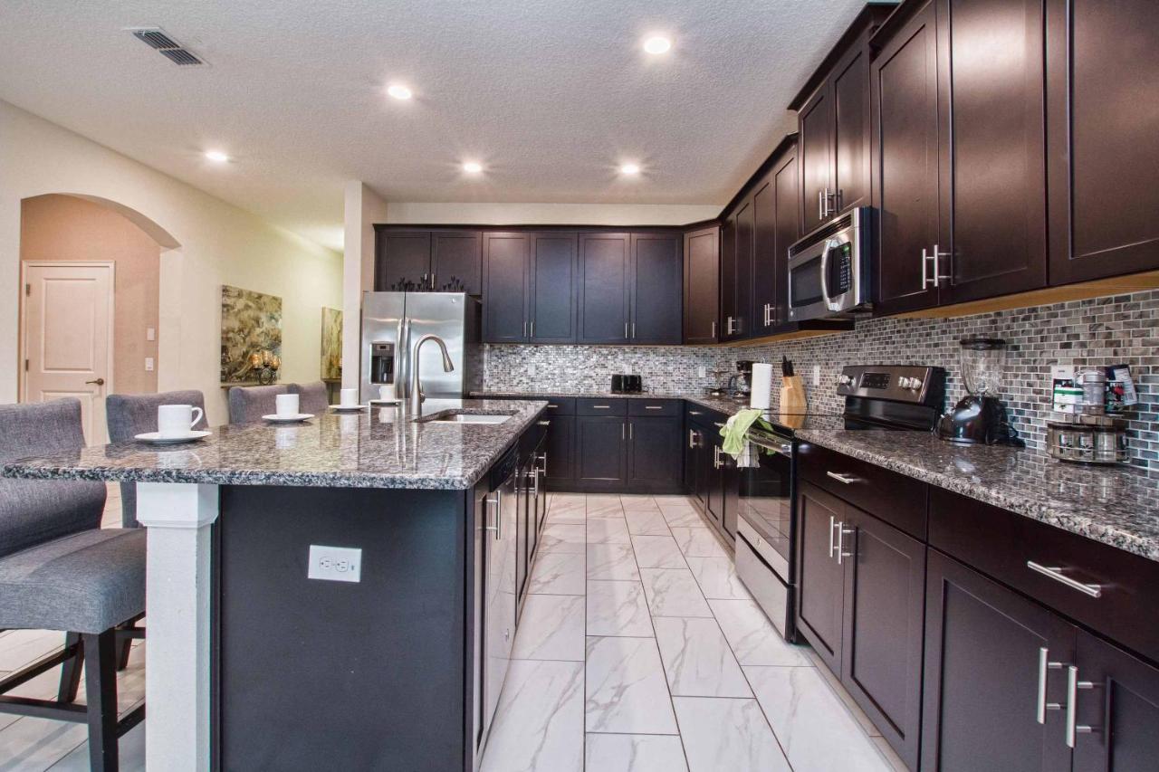 Holiday home Storey Lake- 6 Bedroom Pool Home-1657st Orlando
