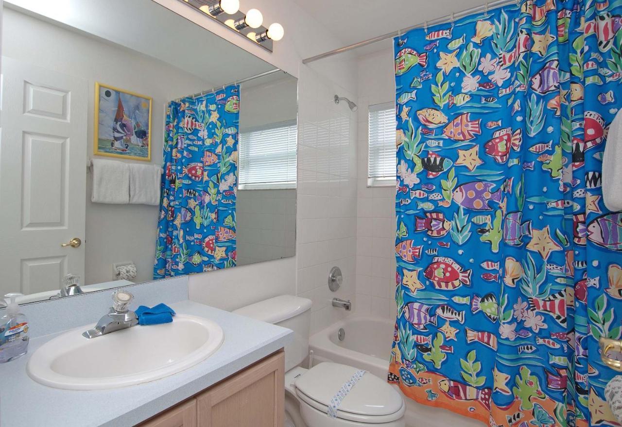 Greater Groves-4 Bedrooms W/pool-5204gg Holiday home