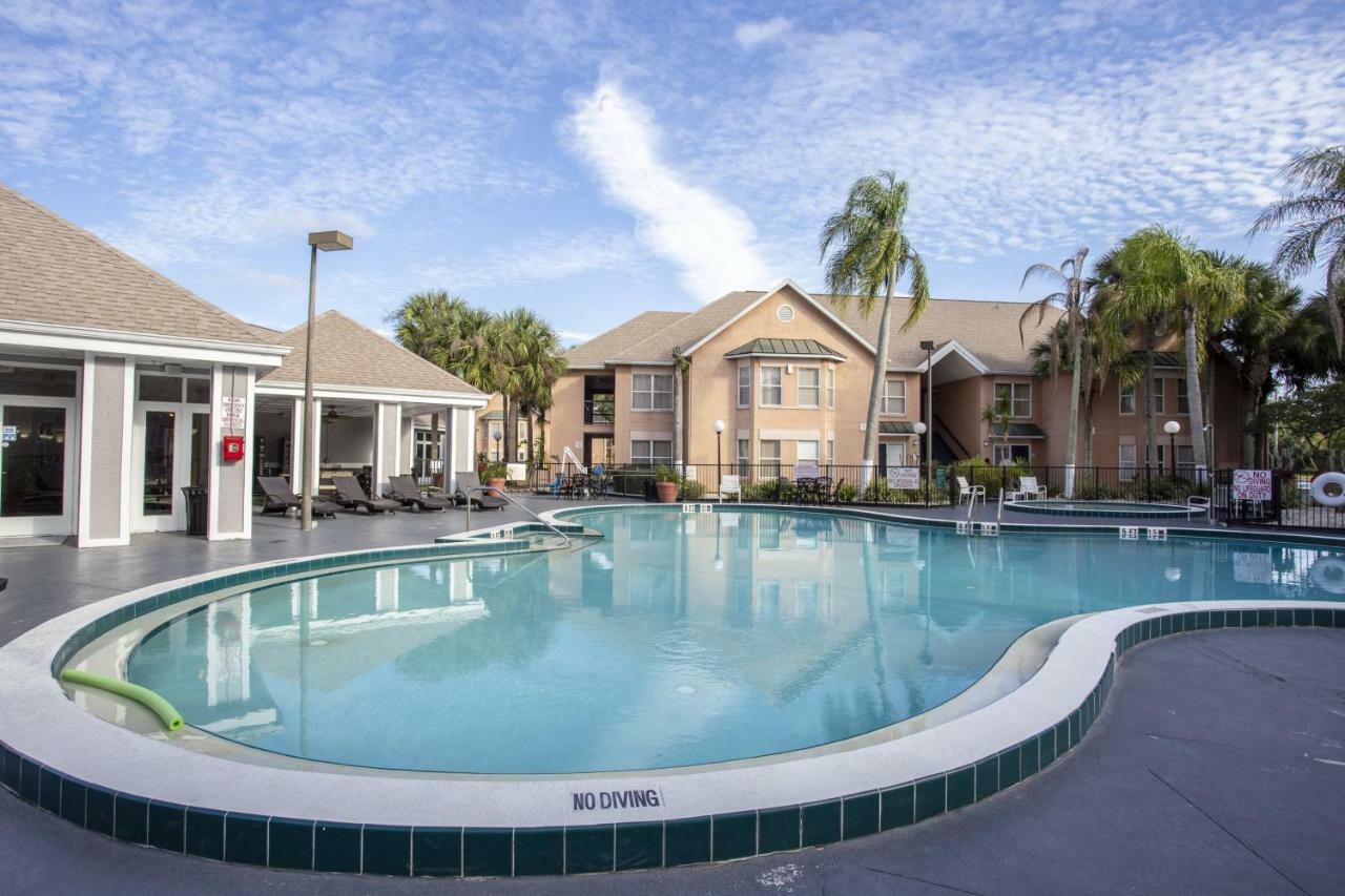 Apartment 1 Bedroom Just 10 Minutes From Disney *