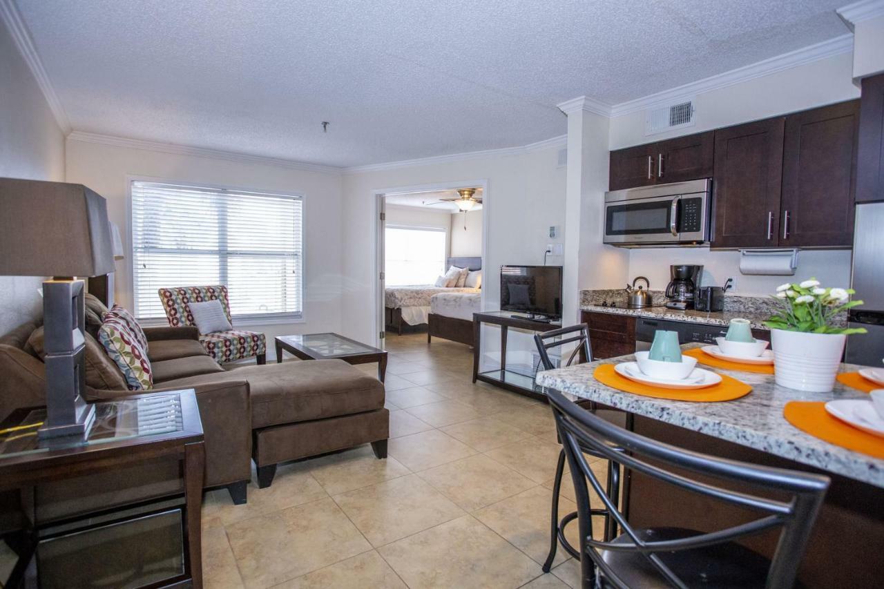Apartment 1 Bedroom Just 10 Minutes From Disney Orlando