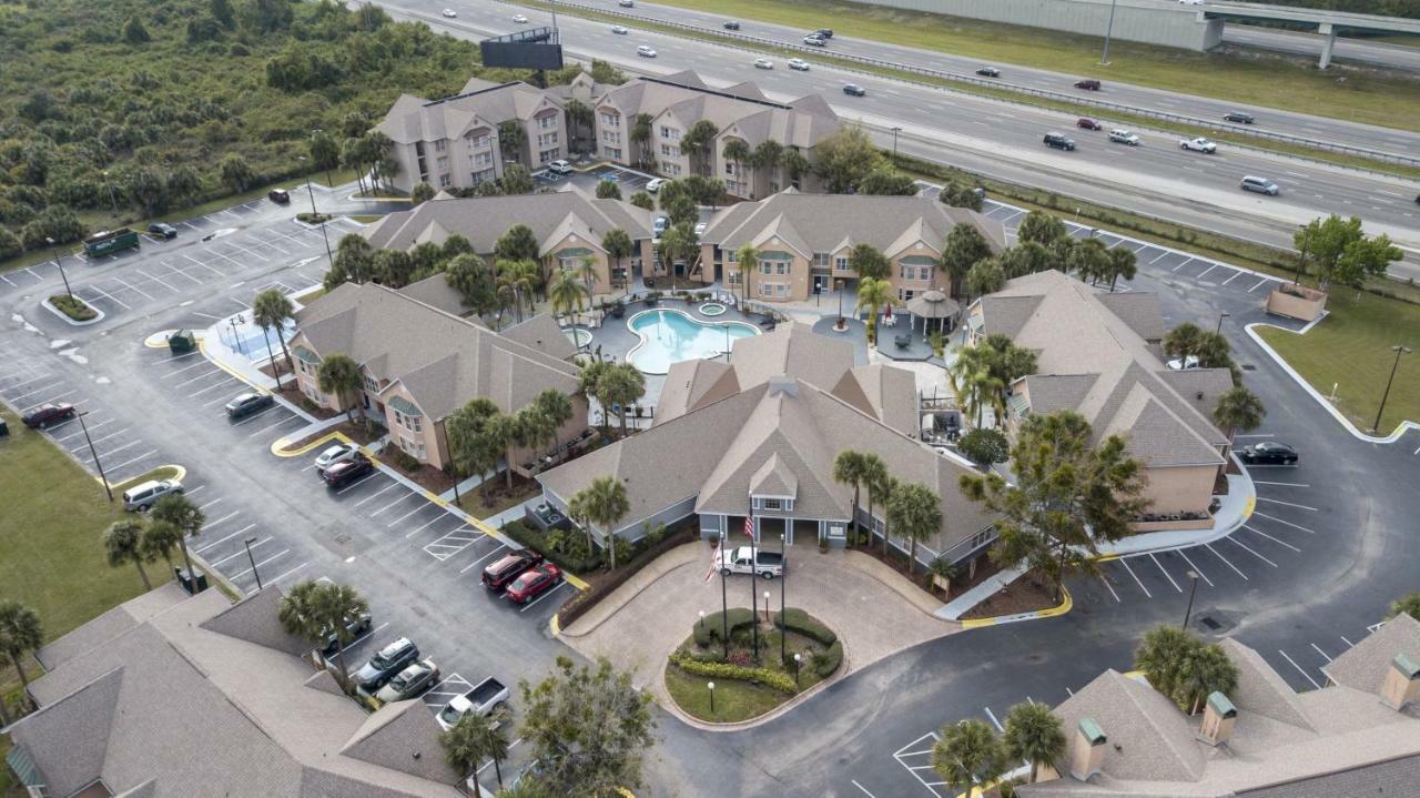 1 Bedroom Just 10 Minutes From Disney