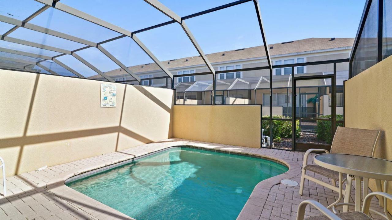 Tropical Terrace 3 Bed In Windsor Hills *