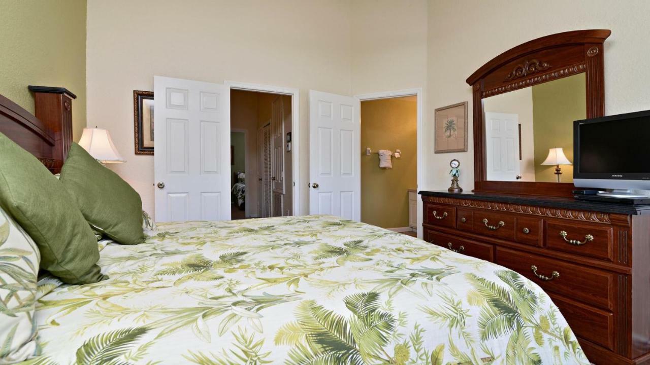 Tropical Terrace 3 Bed In Windsor Hills *