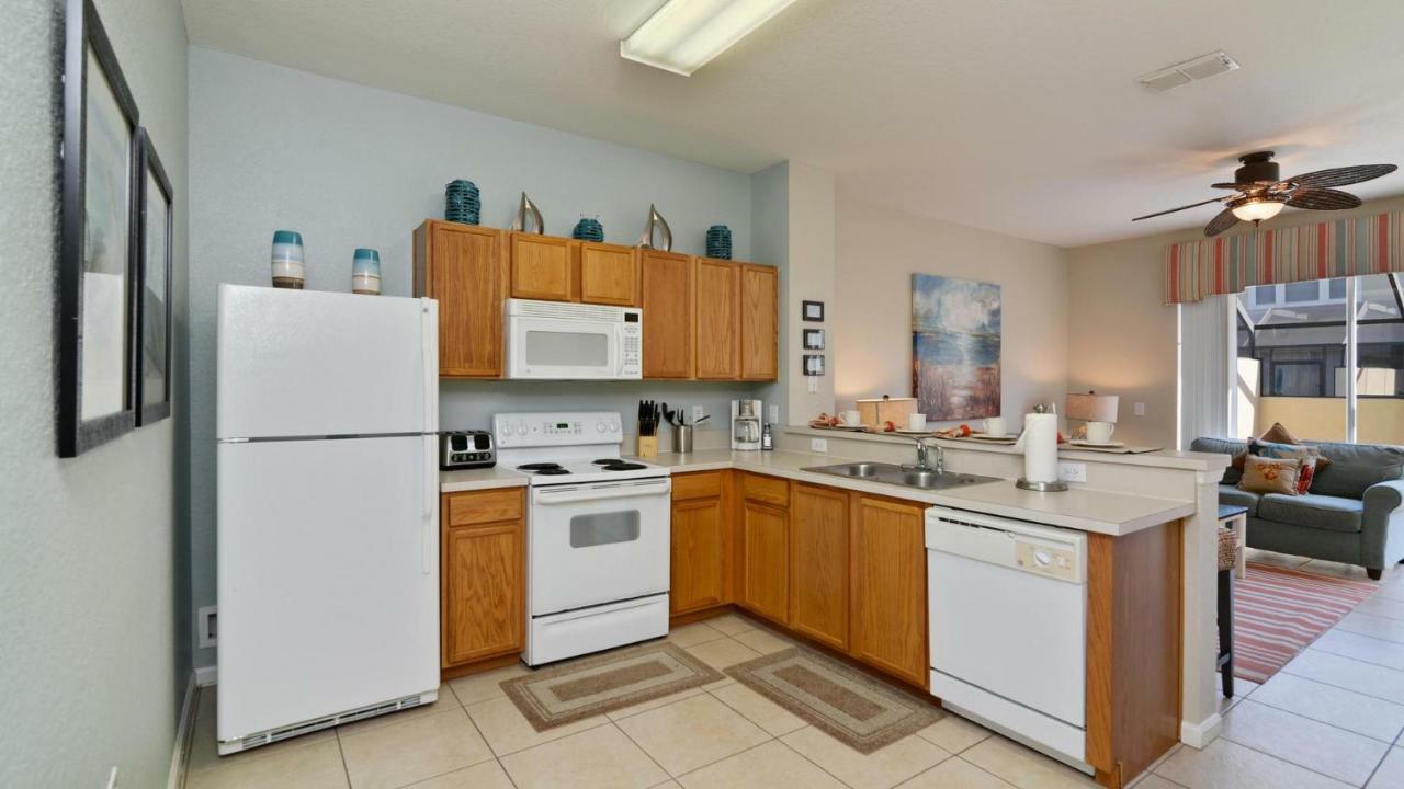 Tropical Terrace 3 Bed In Windsor Hills