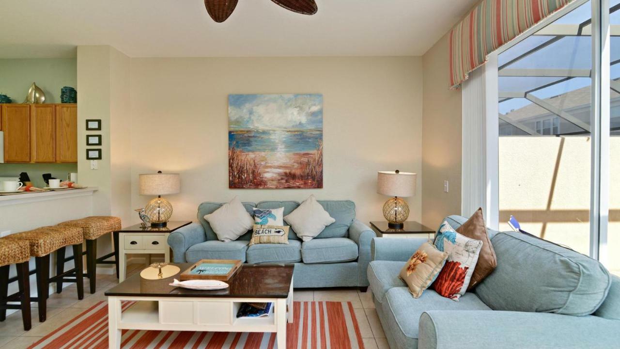 Tropical Terrace 3 Bed In Windsor Hills *