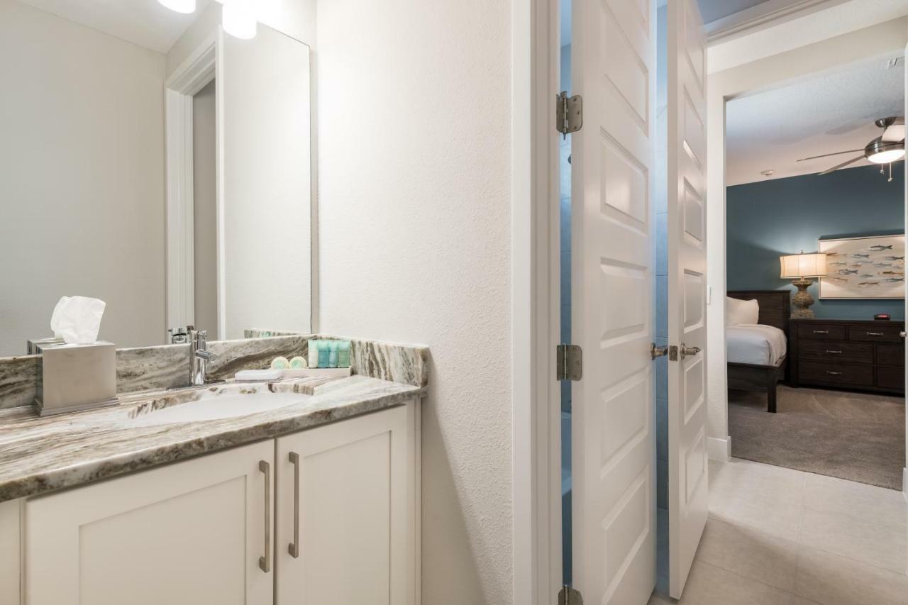 Lovely By Rentyl Near With Private Pool, Pool Table, Wet Bar & Amenities - 300f Orlando