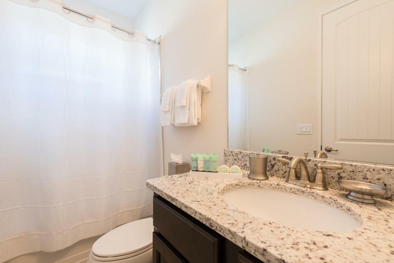Lovely By Rentyl Near With Private Pool, Air Hockey Table & Amenities - 7467m * Orlando