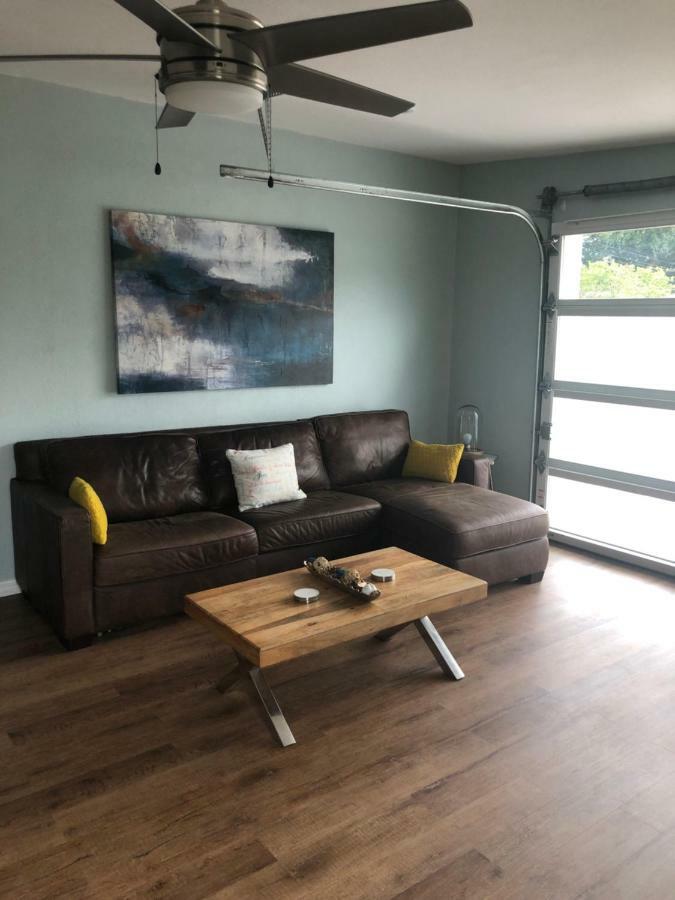 Holiday home Mid Century Modern *