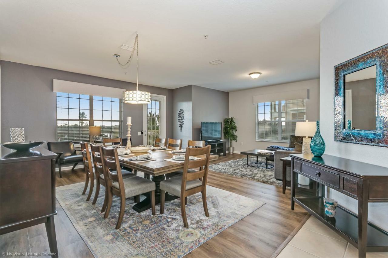 Spring Lakeview Apartment
