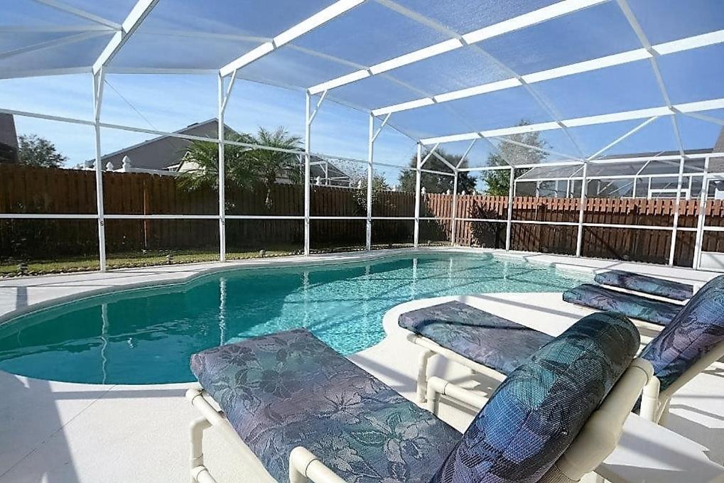 663 4-bedroom Pool Home, Eagle Pointe Kissimmee Holiday home Orlando