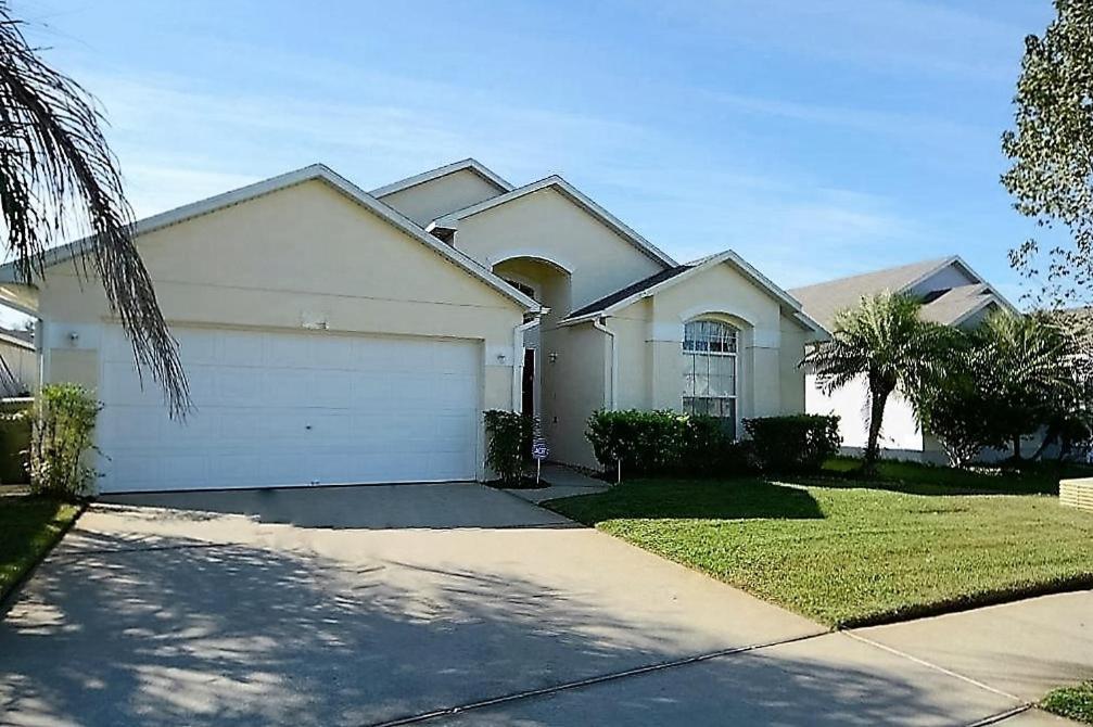 663 4-bedroom Pool Home, Eagle Pointe Kissimmee Holiday home Orlando