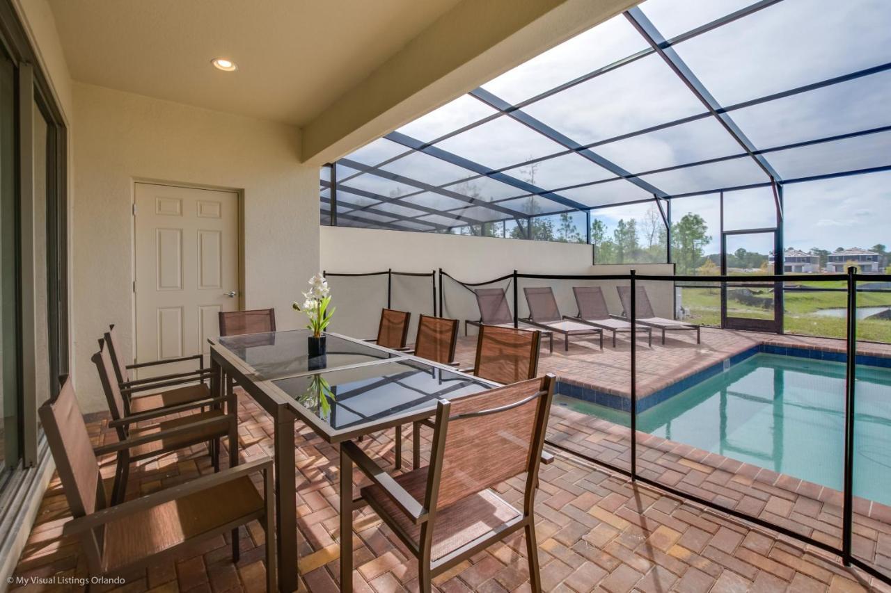New Fantastic 5 Bed 4 Bathroom Town Holiday home Orlando