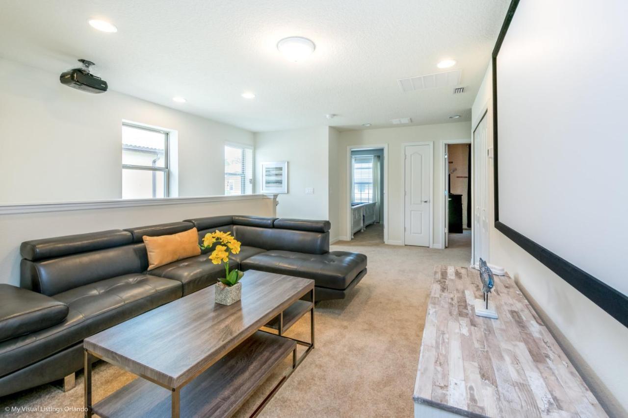 New Fantastic 5 Bed 4 Bathroom Town Orlando