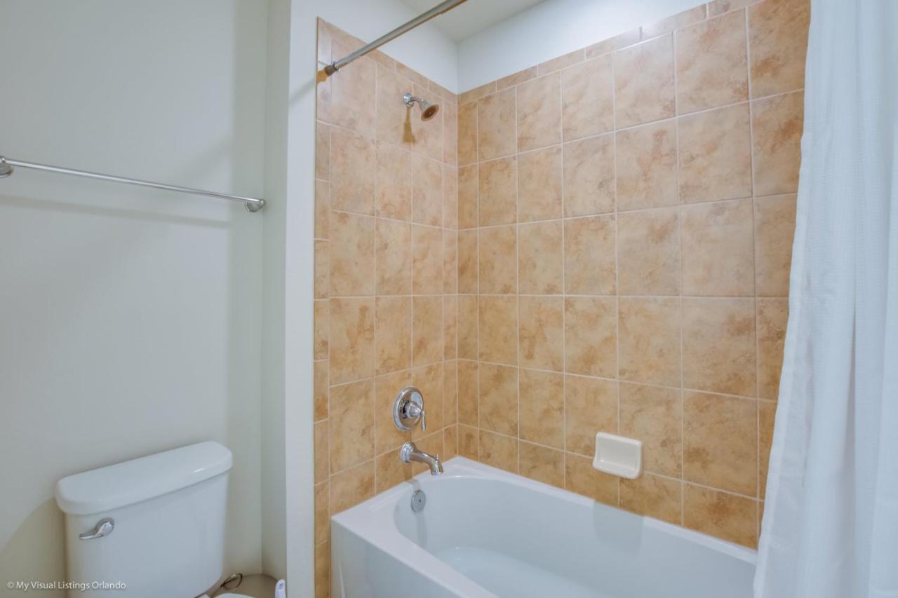 New Fantastic 5 Bed 4 Bathroom Town Holiday home Orlando