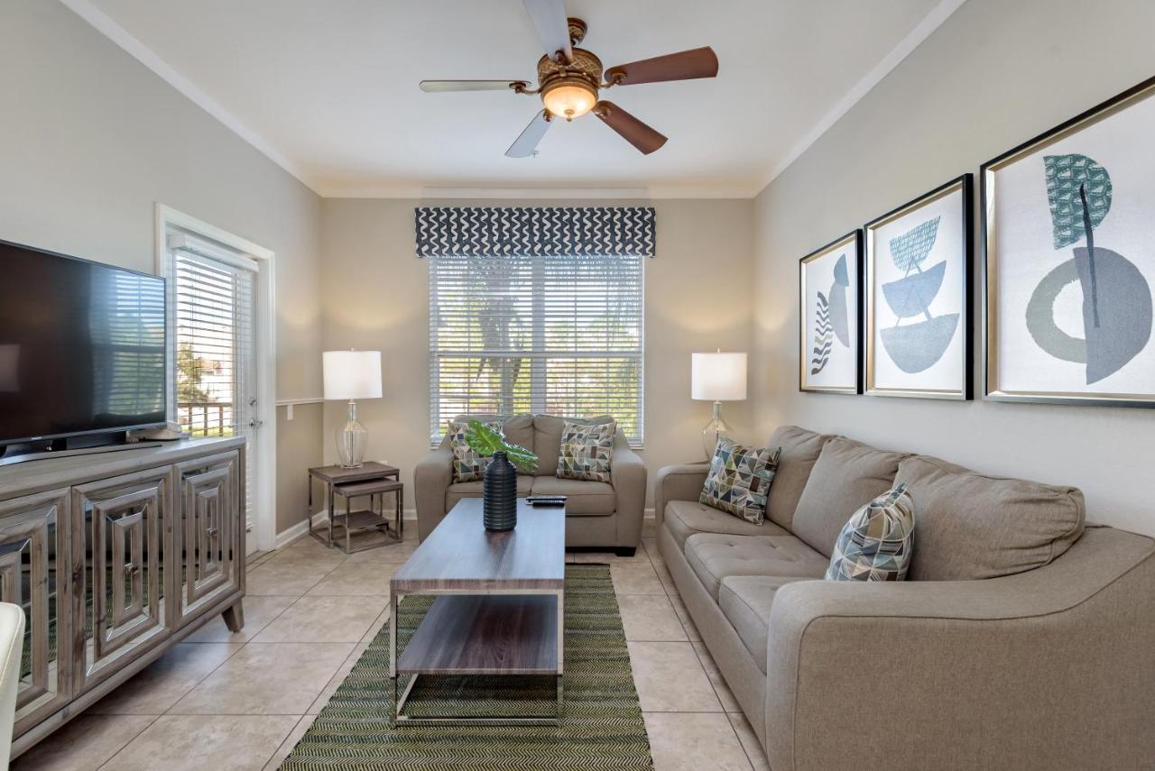 Beautiful Vista Cay Condo, Near I-drive Orlando