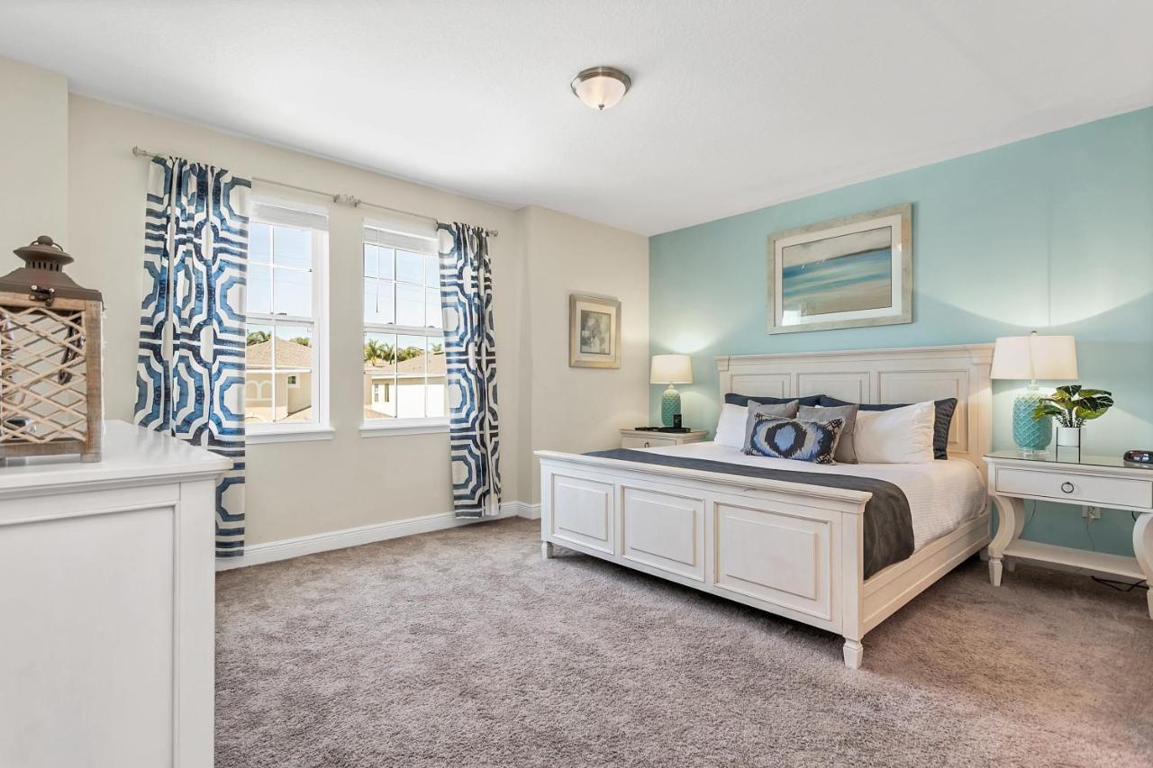 8 Bedroom Vacation With Pool Orlando