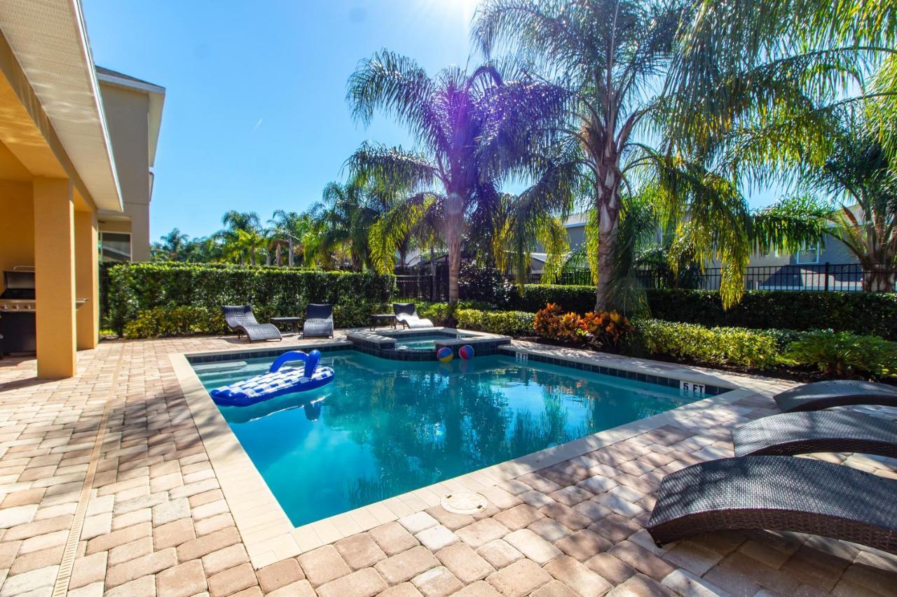 8 Bedroom Vacation With Pool Holiday home Orlando