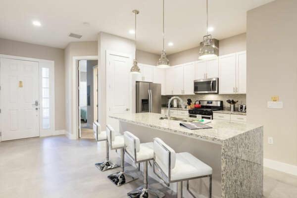 Villa 4 Bedroom 4 Ba Luxury 5min To Disneyworld 1804ft² Free Gym *