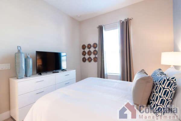 5 Bedroom 6 Ba 5 Min To Disneyworld With Bbq Grill Villa *