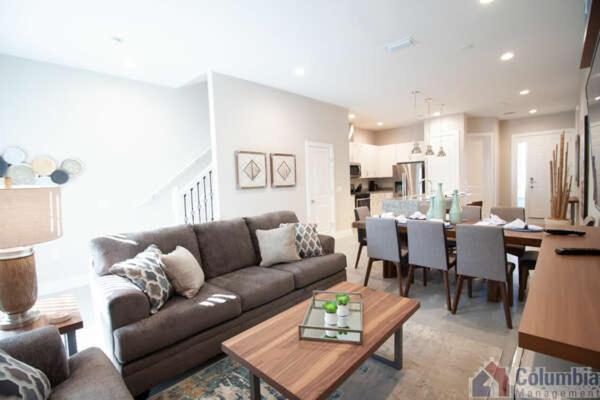 4 Bedroom 4 Ba Ground Zero To Disneyworld 1804ft² Villa Orlando