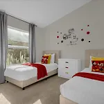 3 Bedrooms - 2 Bathrooms - Indian Creek 2559 Bc