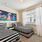 Modern With Private Pool - 20 Minutes To Disney