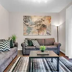 4 Bedrooms - 3 Bathrooms - Lucaya Village 14-101