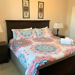 Universal Studios Area Apartment