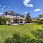 Sunset 6 Bdrm Home With Modern Living At Encore