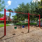 Serene 3 Bedroom Retreat In Orlando6494