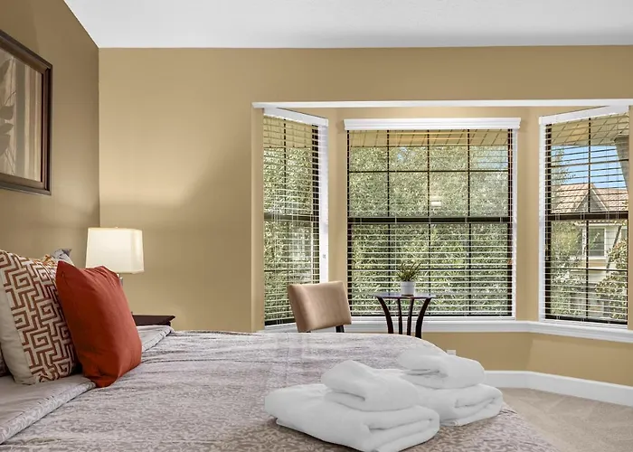 8543 - 4Br Disney World Vacation Townhome