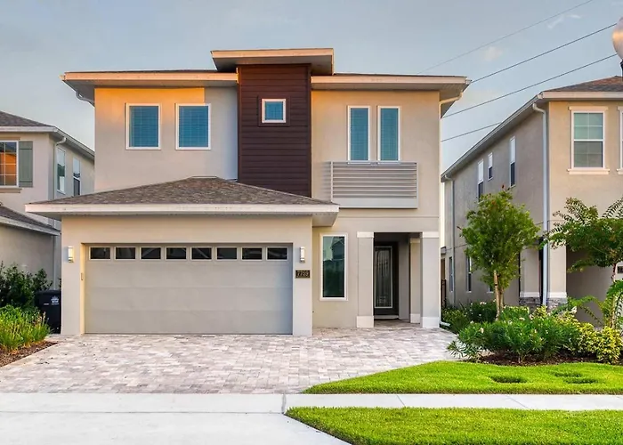 Polished Serene 4 Bdrm Home With Games Room At Encore