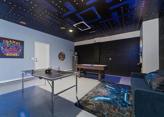 Incredible New 5Bd Home All Suites With Pool And Bbq Grill