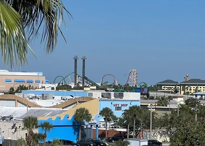 15 - Amazing Vulcano Bay - Universal View