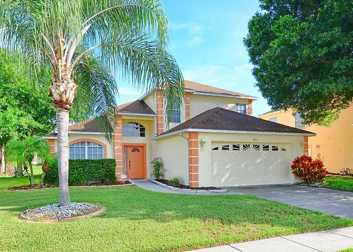 Mickey\'S Lake Villa