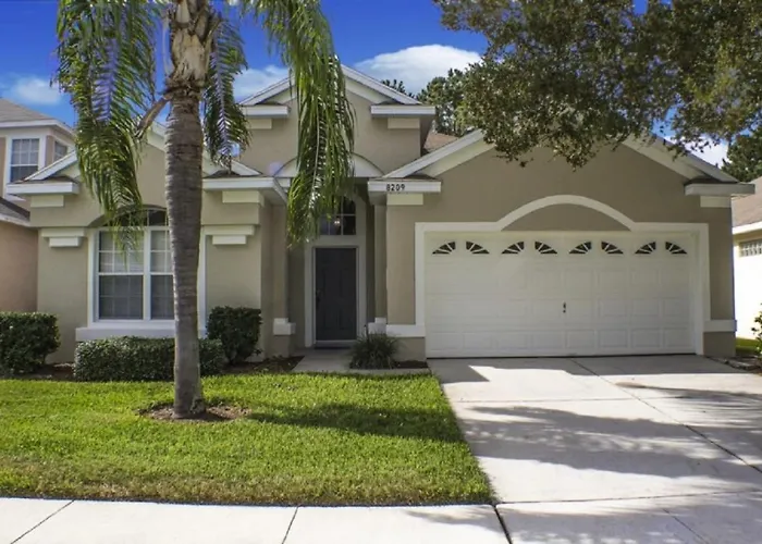 Three-Bedroom Pool Home Kissimmee
